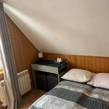 Na Wzgorzu * Czarna Góra